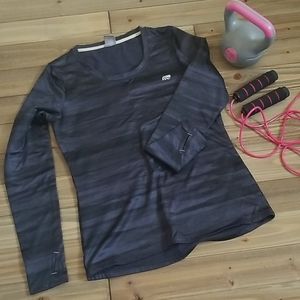 Long sleeve Athletic shirt
